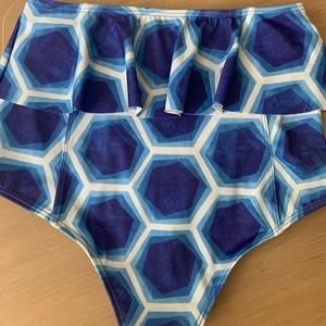 BRAND NEW Kortni Jeane Blue Geometric Bottoms